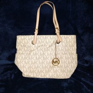 Michael kors jet set logo tote